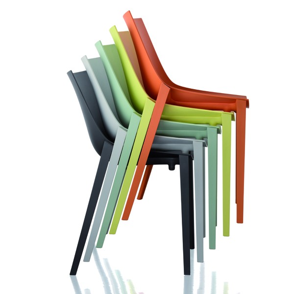 chaise-zartan-empilable-philippe-starck